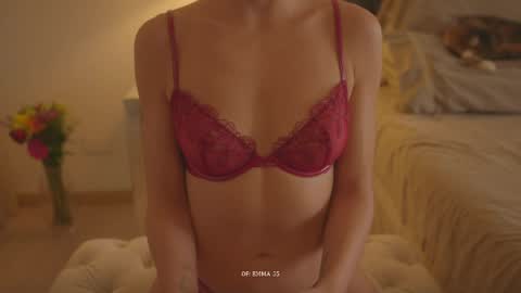 Snapshot of emma_lu1 chatting on June 2026 05:16:02 PM emma_lu1 online show from June 2026 05:16:02 PM