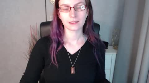 Snapshot of emma_lust94 chatting on January 2025 10:11:02 AM emma online show from January 2025 10:11:02 AM