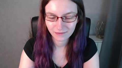 Snapshot of emma_lust94 chatting on January 2025 06:38:02 AM emma online show from January 2025 06:38:02 AM