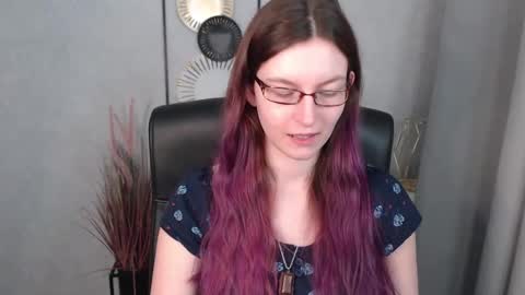 Snapshot of emma_lust94 chatting on January 2025 06:47:01 AM emma online show from January 2025 06:47:01 AM