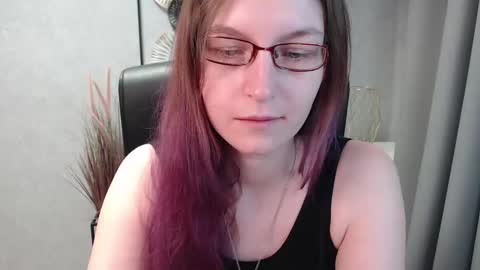 Snapshot of emma_lust94 chatting on January 2025 01:02:02 PM emma online show from January 2025 01:02:02 PM