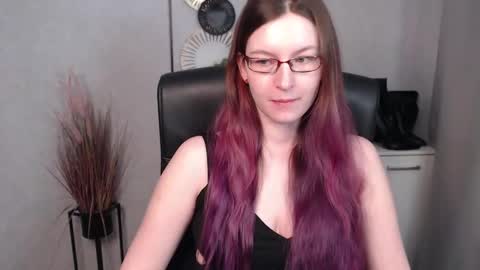 Snapshot of emma_lust94 chatting on February 2025 07:01:02 AM emma online show from February 2025 07:01:02 AM