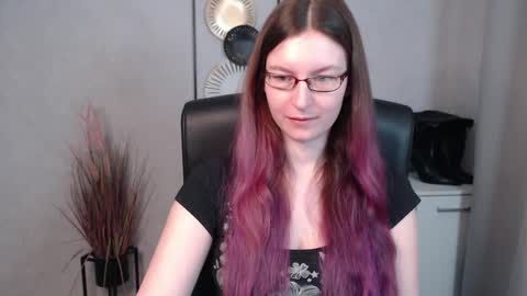 Snapshot of emma_lust94 chatting on March 2025 06:58:01 AM emma online show from March 2025 06:58:01 AM