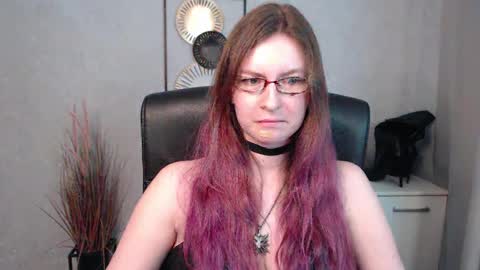 Snapshot of emma_lust94 chatting on March 2025 07:02:01 AM emma online show from March 2025 07:02:01 AM