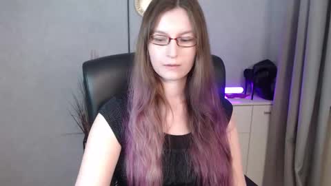 Snapshot of emma_lust94 chatting on September 2025 07:01:02 AM emma online show from September 2025 07:01:02 AM