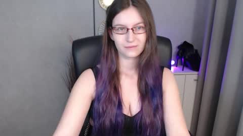 Snapshot of emma_lust94 chatting on October 2025 05:16:02 AM emma online show from October 2025 05:16:02 AM