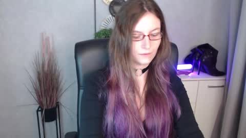 Snapshot of emma_lust94 chatting on October 2025 07:01:01 AM emma online show from October 2025 07:01:01 AM