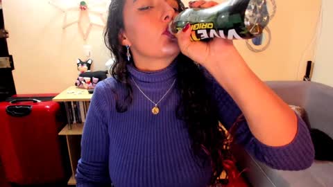 Snapshot of emma_luxy chatting on January 2025 04:50:02 AM emma luxy online show from January 2025 04:50:02 AM