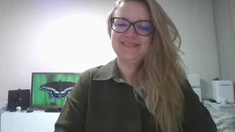Snapshot of emma_misty_ chatting on March 2026 08:37:01 PM emma_misty_ online show from March 2026 08:37:01 PM