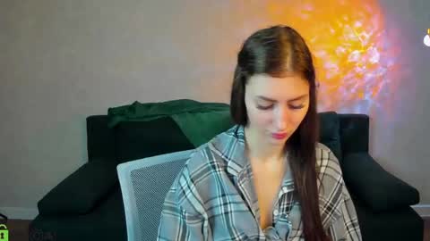 Emma Myer online show from April 2026 02:39:01 AM