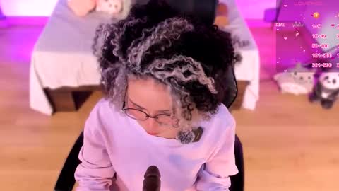 Snapshot of emma_nakamura chatting on February 2026 12:36:01 PM online show from February 2026 12:36:01 PM