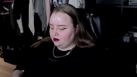 Emma Razumovskaya online show from November 2025 10:54:01 PM