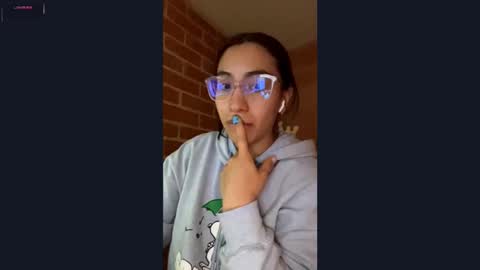 Snapshot of emma_rouse69 chatting on November 2025 04:55:01 PM Emma Rouse Independent Model online show from November 2025 04:55:01 PM