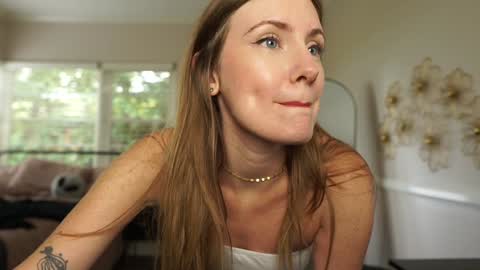 Emma Ruby online show from November 2025 05:34:02 PM