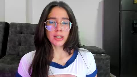 Emma online show from March 2025 04:34:02 AM