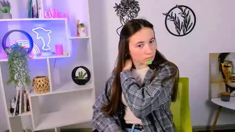 emma_swee online show from February 2026 06:06:01 AM