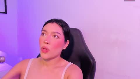 Snapshot of emma_walton_ chatting on June 2026 11:35:02 AM online show from June 2026 11:35:02 AM