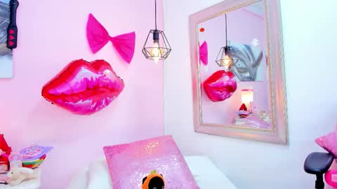 Emma  online show from February 2026 08:21:01 PM