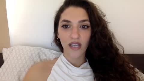 Emma online show from January 2025 05:17:01 PM