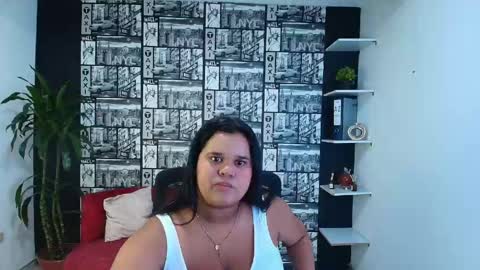 Snapshot of emmabennett_ chatting on April 2026 01:12:01 PM EmmaBennett online show from April 2026 01:12:01 PM