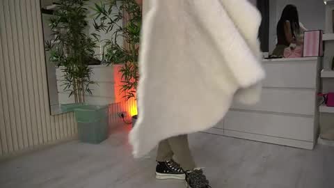 Snapshot of emmablanco chatting on April 2026 05:08:02 AM emmablanco online show from April 2026 05:08:02 AM