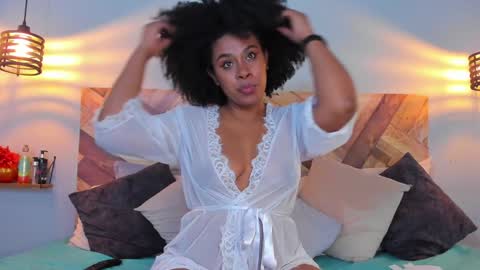 Snapshot of emmabrantt chatting on January 2025 01:57:02 AM Emma Brant online show from January 2025 01:57:02 AM