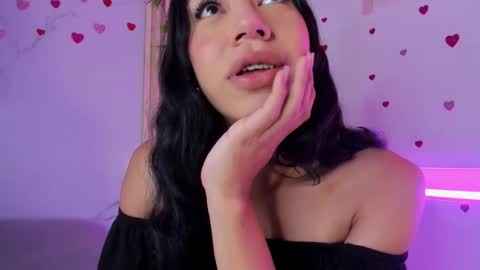 emmaclark_1 online show from September 2025 08:42:01 PM