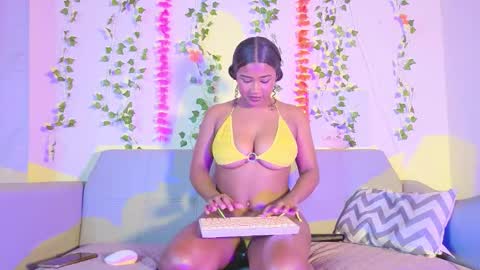 Emma online show from November 2025 02:06:02 PM