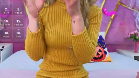 emma cortez online show from October 2025 11:46:02 AM