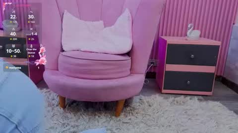 emma cortez online show from December 2025 11:49:02 AM