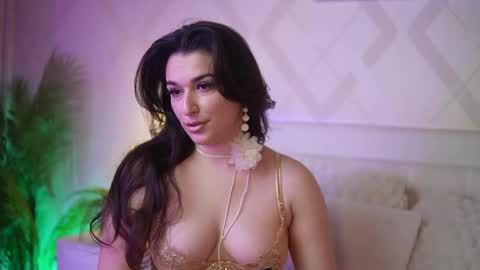 Snapshot of emmadallas chatting on March 2026 06:44:01 PM Emma online show from March 2026 06:44:01 PM