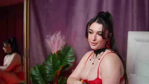  Emma  online show from May 2026 05:18:01 PM