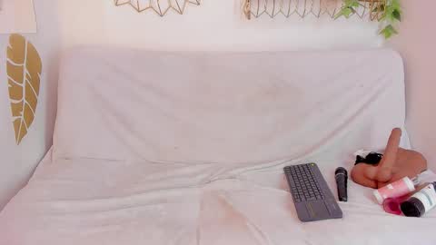 Snapshot of emmaduque chatting on October 2025 08:15:02 AM Emma Duque online show from October 2025 08:15:02 AM