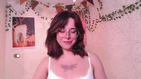 Snapshot of emmae__ chatting on February 2025 11:55:01 AM Emma online show from February 2025 11:55:01 AM