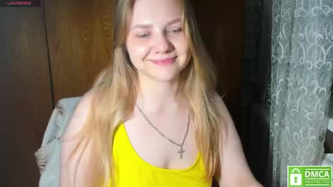 Snapshot of emmafrizea chatting on April 2026 11:13:02 PM Hello Im newMake me cumPVT 12tk for min ALL INCLUSIVE online show from April 2026 11:13:02 PM