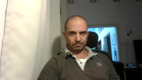 Ariel online show from December 2025 03:38:02 PM