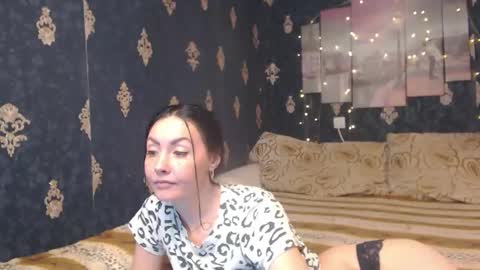 Snapshot of emmagoldx chatting on December 2024 11:03:02 AM EmmaGoldX online show from December 2024 11:03:02 AM