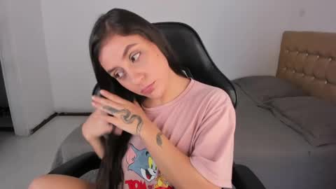 Snapshot of emmagrace99 chatting on April 2026 11:39:02 AM Jennifer online show from April 2026 11:39:02 AM