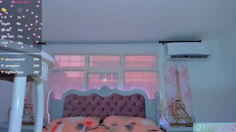 Snapshot of emmahills_sex chatting on December 2024 05:16:01 PM Emma online show from December 2024 05:16:01 PM