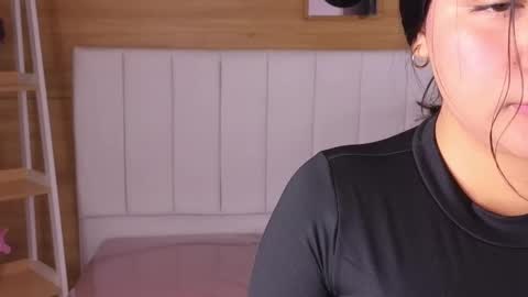 Snapshot of emmalee_a chatting on December 2024 02:30:02 AM Emma online show from December 2024 02:30:02 AM