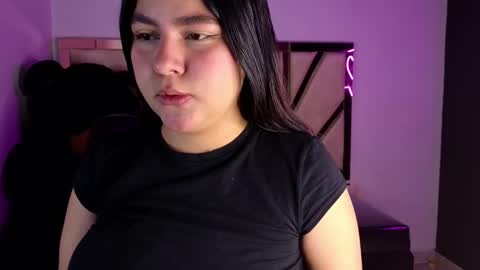 Snapshot of emmalee_a chatting on December 2024 02:00:01 PM Emma online show from December 2024 02:00:01 PM