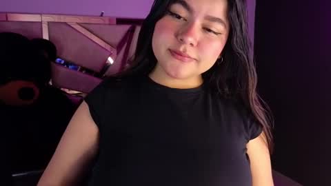 Snapshot of emmalee_a chatting on December 2024 05:01:02 PM Emma online show from December 2024 05:01:02 PM