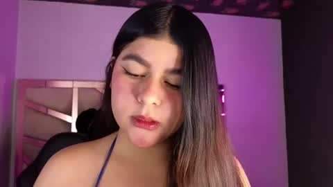 Snapshot of emmalee_a chatting on January 2025 10:49:02 AM Emma online show from January 2025 10:49:02 AM