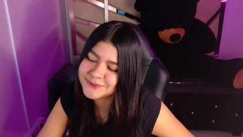 Snapshot of emmalee_a chatting on January 2025 01:57:01 PM Emma online show from January 2025 01:57:01 PM