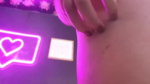 Snapshot of emmalee_a chatting on January 2025 01:49:01 PM Emma online show from January 2025 01:49:01 PM