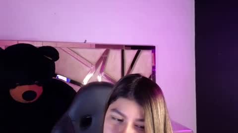 Snapshot of emmalee_a chatting on February 2025 04:46:02 PM Emma online show from February 2025 04:46:02 PM