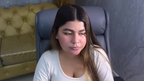 Snapshot of emmalee_a chatting on March 2025 04:46:02 PM Emma online show from March 2025 04:46:02 PM