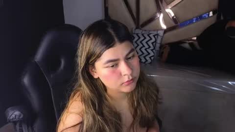 Snapshot of emmalee_a chatting on March 2025 01:47:01 PM Emma online show from March 2025 01:47:01 PM