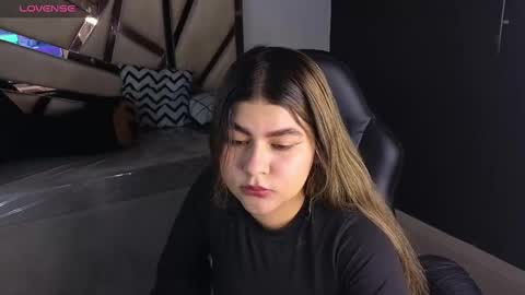 Snapshot of emmalee_a chatting on March 2025 10:37:02 AM Emma online show from March 2025 10:37:02 AM