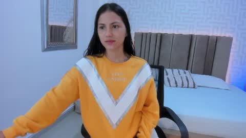 Snapshot of emmalily_ chatting on August 2026 12:07:02 PM emmalily_ online show from August 2026 12:07:02 PM